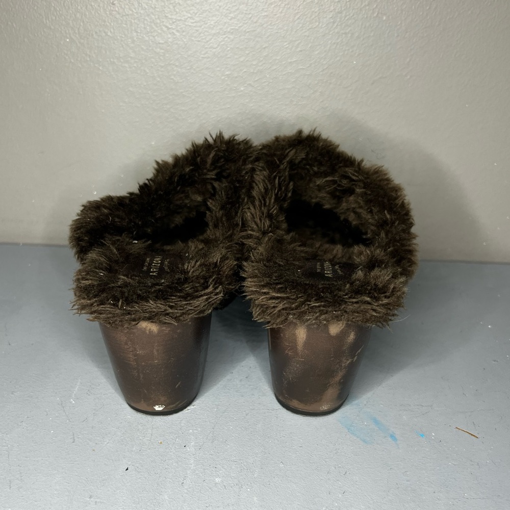 Clogs - Picture 3 of 5